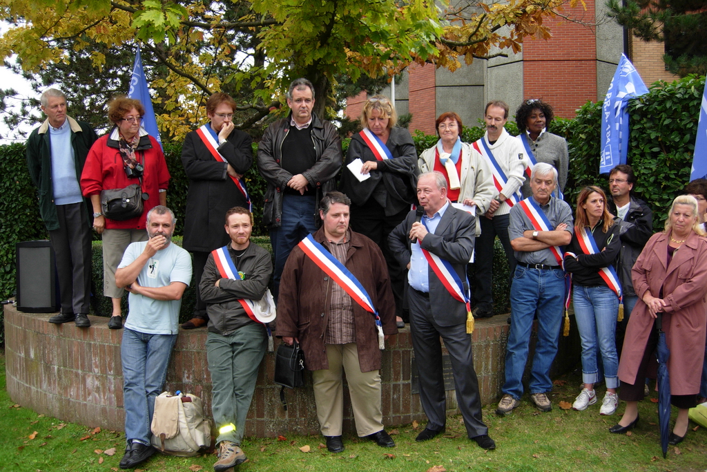 Opération escargot COPRA 184 du 2 octobre 2010. Les Elus à l'arrivée au CG du val d'Oise